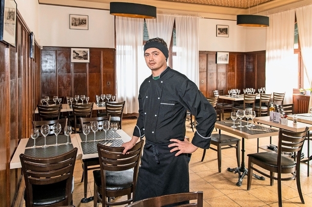 Chef Endri Ciobanu në restorant